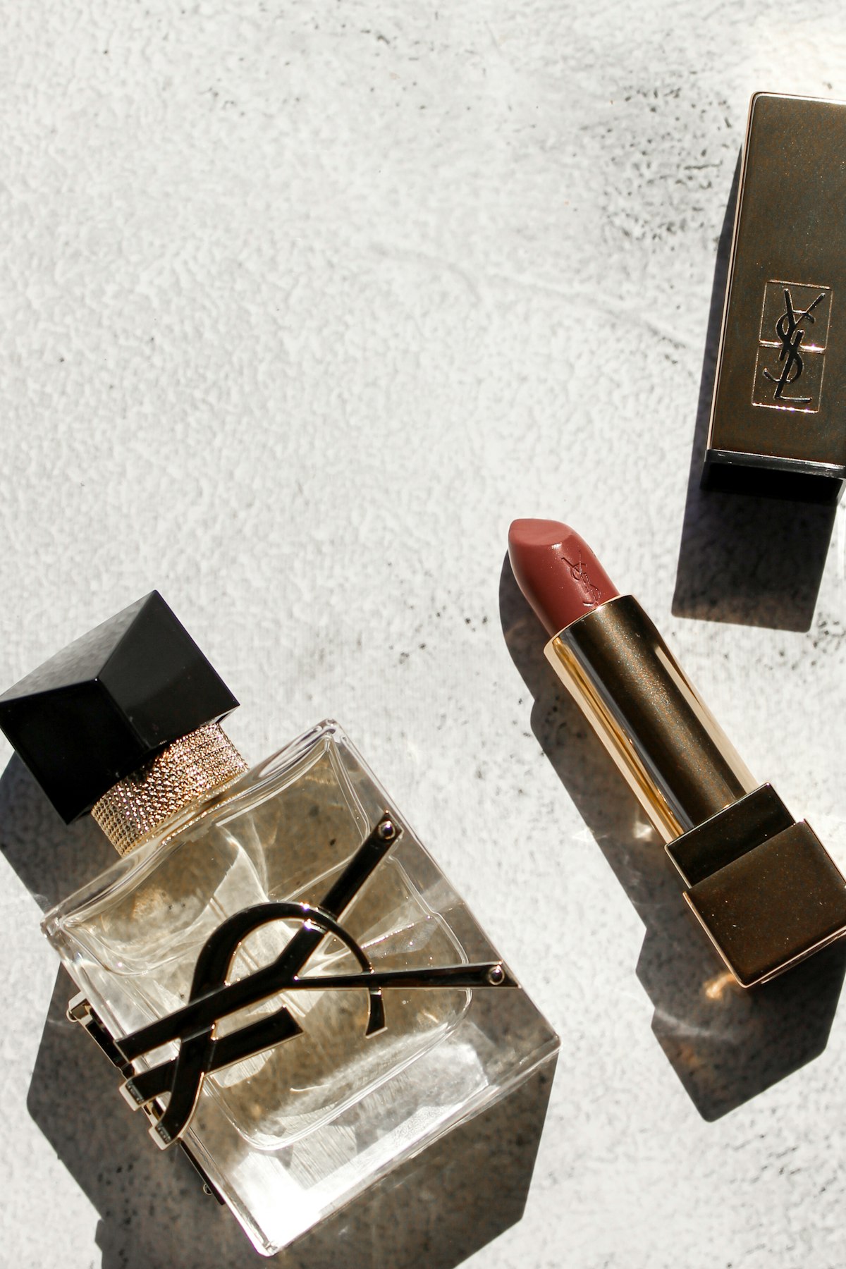 Nude lips voor warme huidtinten: zo kies je de goede