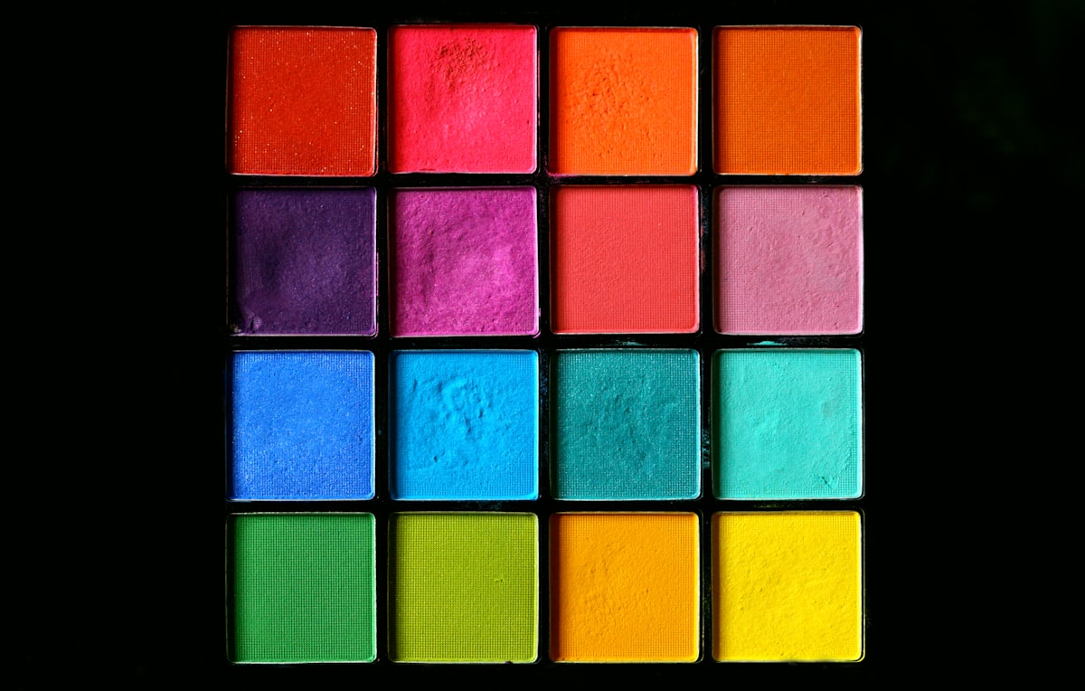 5 Oogschaduw Primers Die Je Make-up Op Zijn Plek Houden